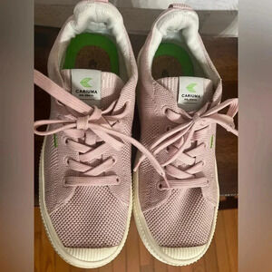 Cariuma | Oca Low Rose Red Canvas Sneakers